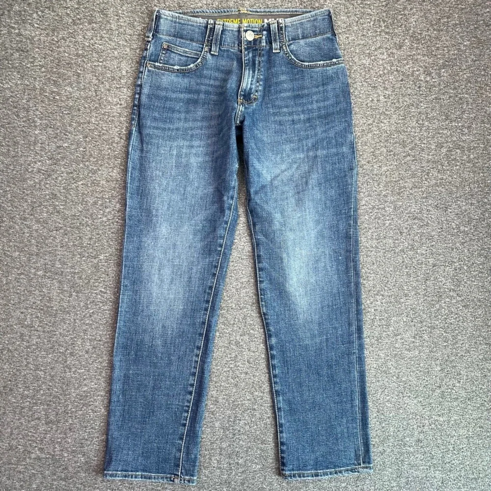 Lee Jeans Mens 28x28 Blue Extreme Motion MVP Straight Tapered Fit Stretch Denim